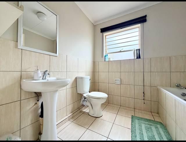 2 bed property for sale in TERENURE